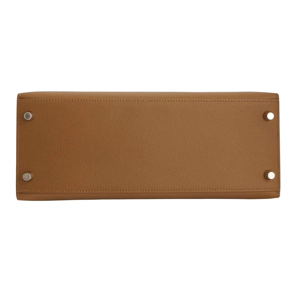 Hermes Kelly 28 epsom biscuit showing bottom of bag with four clou