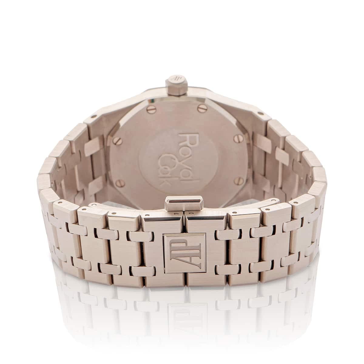 Audemars piguet royal oak self winding 67651ST stainless steel. Clasp