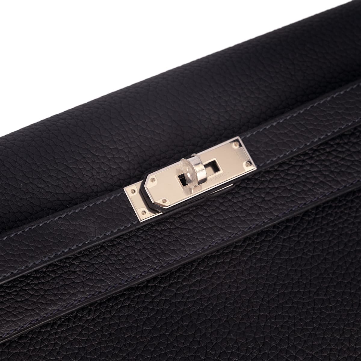 hermes-depeches-veau-togo-cabin-closeup