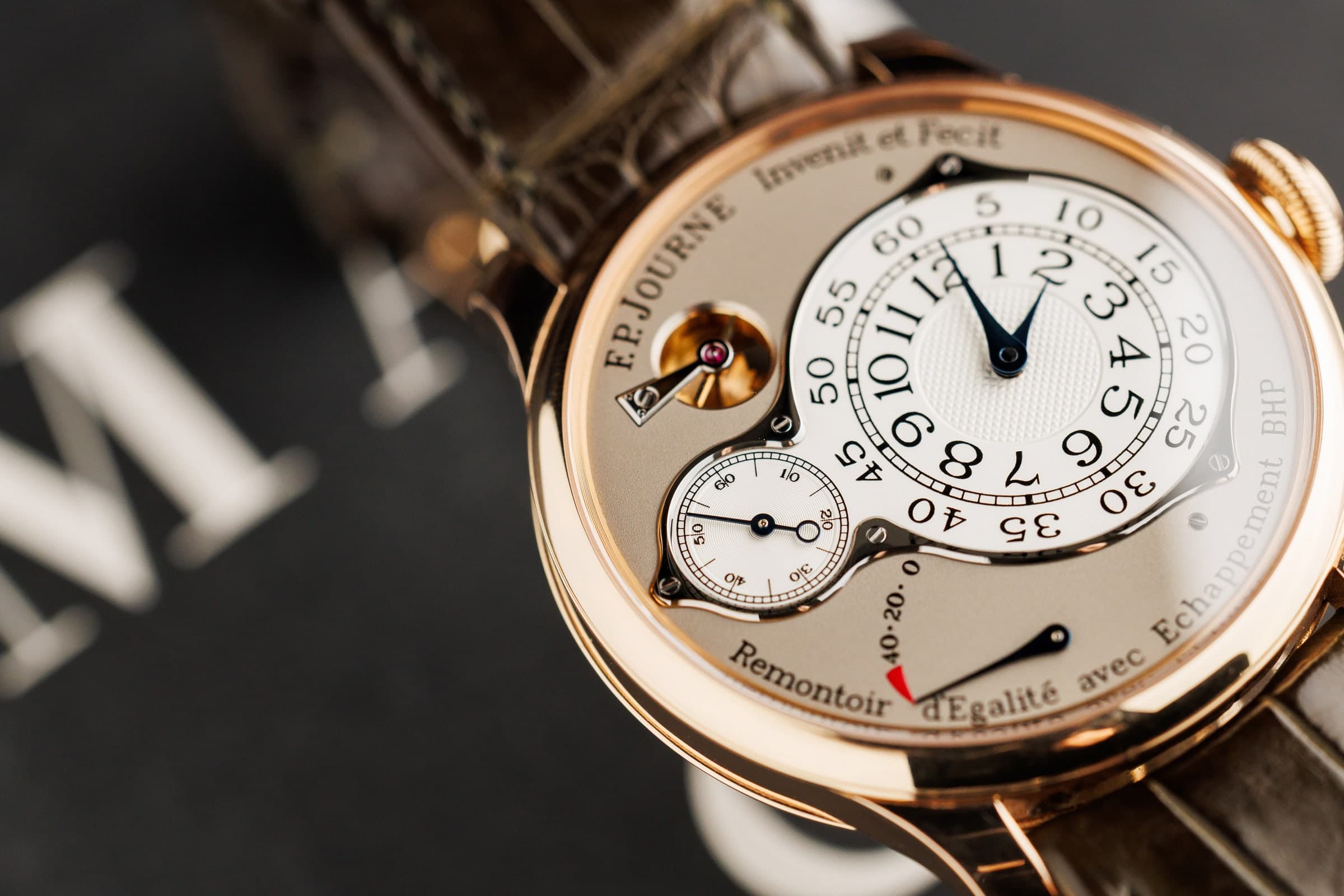 F.P. Journe Chronomètre Optimum in rose gold, dial with remontoir and power reserve, close up