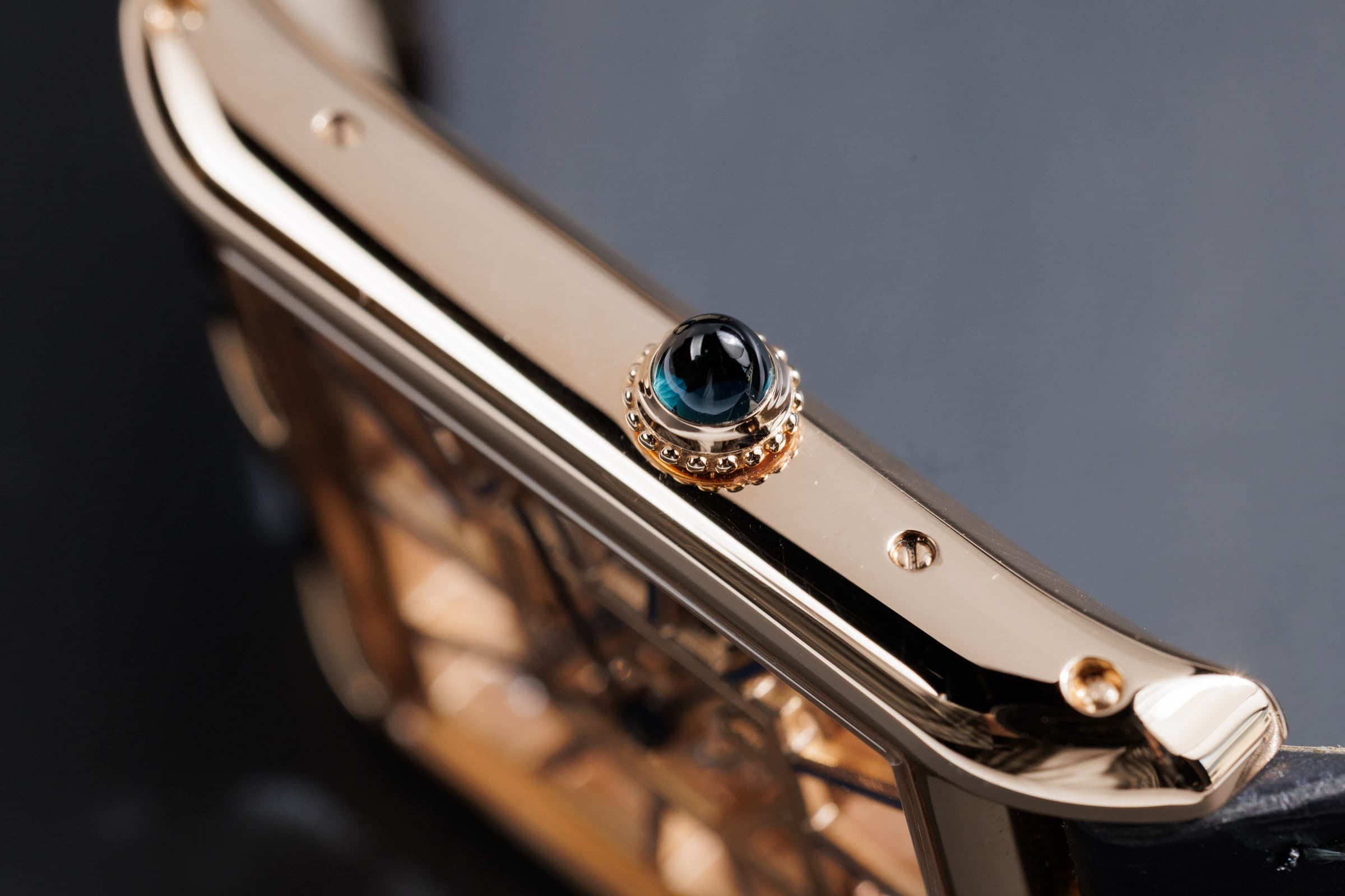 Cartier Tank Asymétrique Skeleton WHTA0011 in rose gold, crown detail