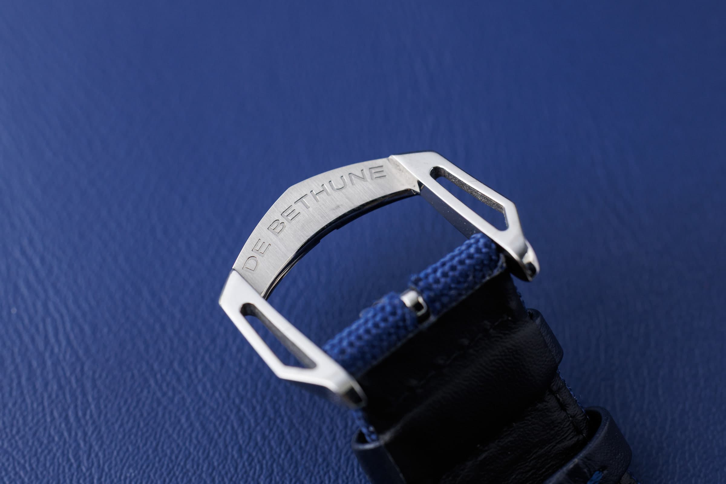 De Bethune DB28XP Starry Sky tourbillon, floating lug
