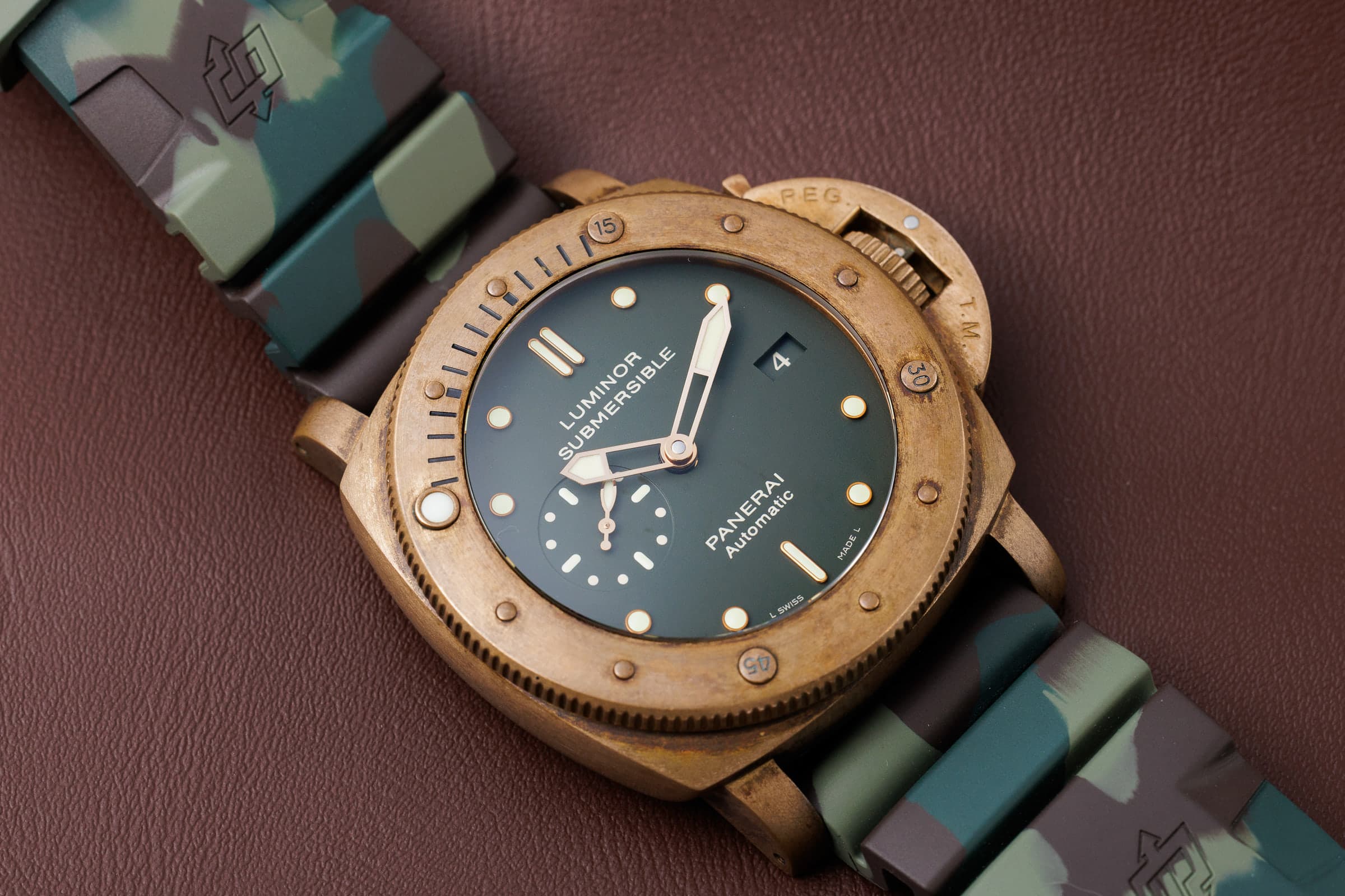 Panerai Luminor Submersible 1950 in bronze, on the camouflage strap