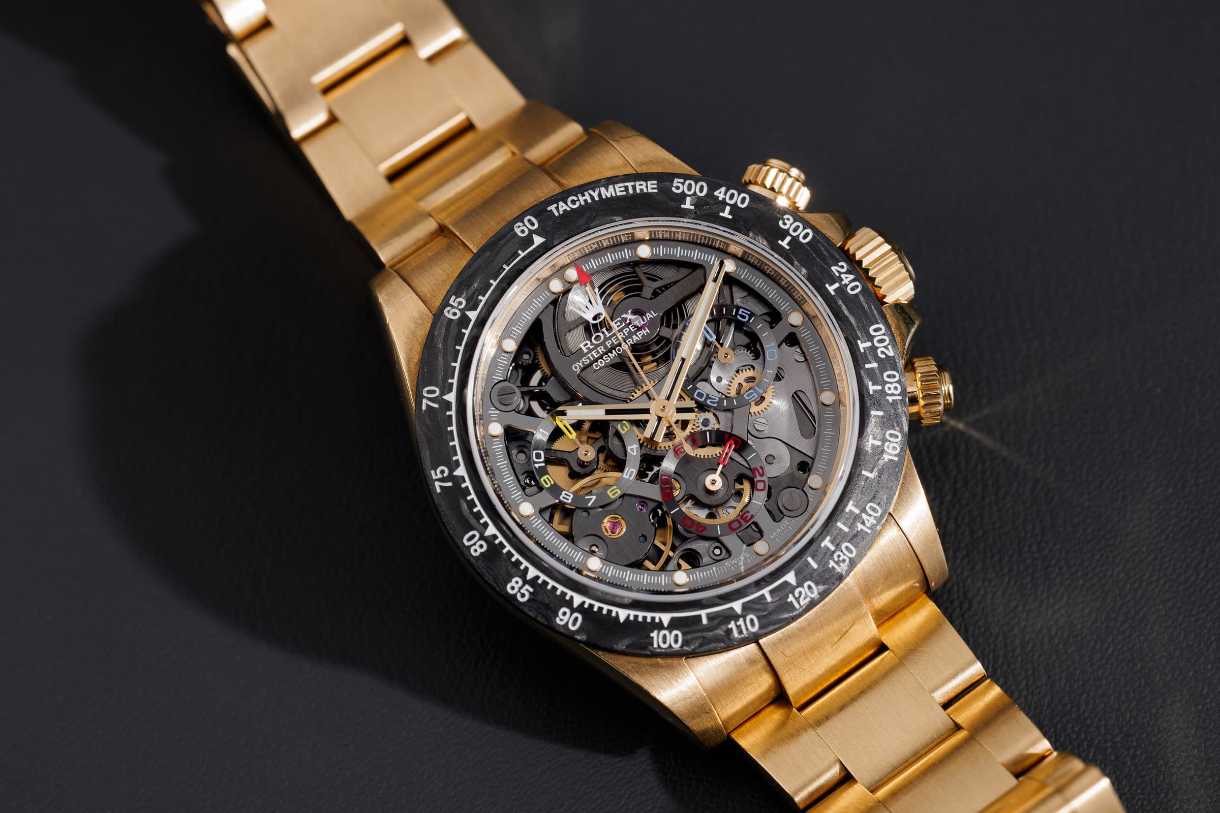 Rolex Cosmograph Daytona Artisans de Genève La Montoya in yellow gold, on the gold bracelet